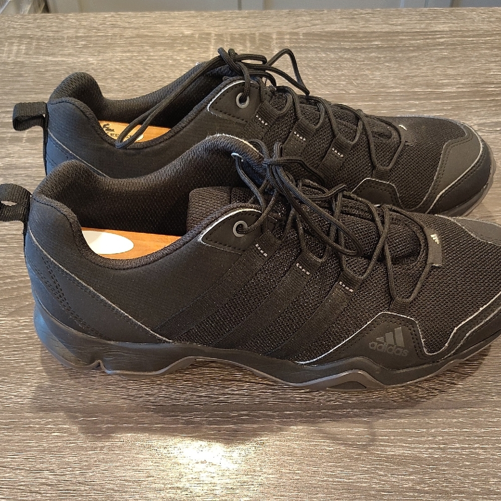 Adidas Men's Triple Black Sneakers